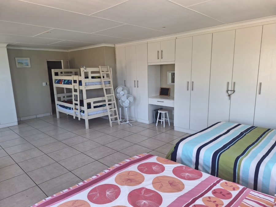 4 Bedroom Property for Sale in Dana Bay Western Cape